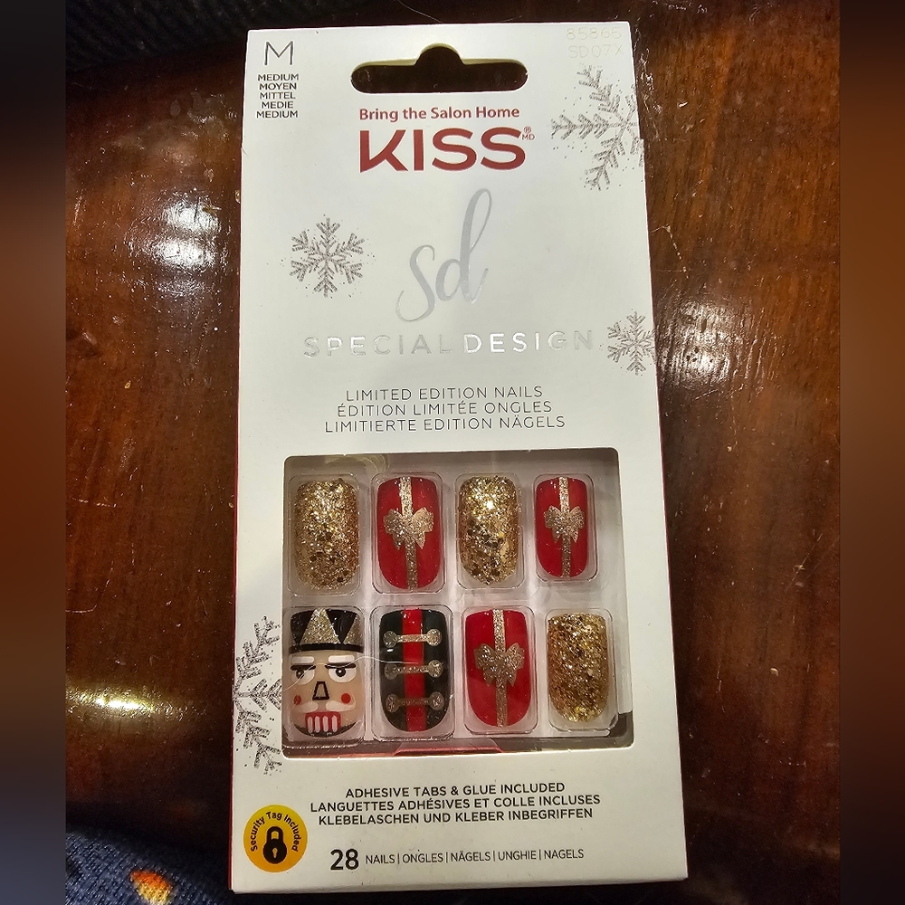 KISS nails: special design collection